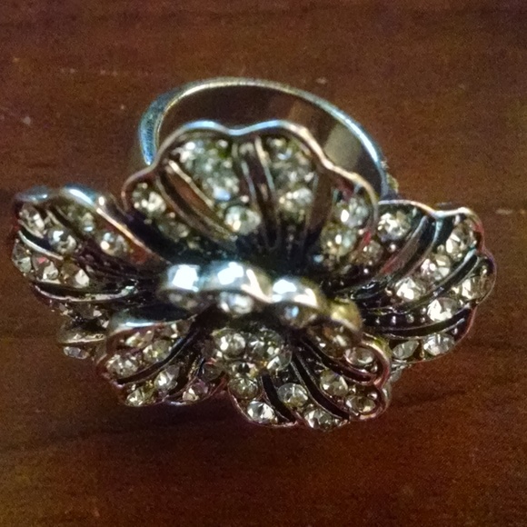 Elegant Fancy Rose Flower Rhinestones Sexy Ring